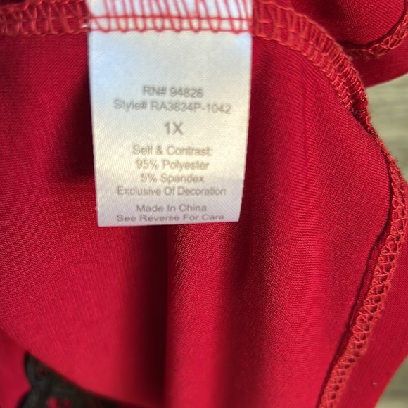 Tempted Women’s Sleeveless Top, Size 1X, Dark Red/Black - Picture 3 of 3